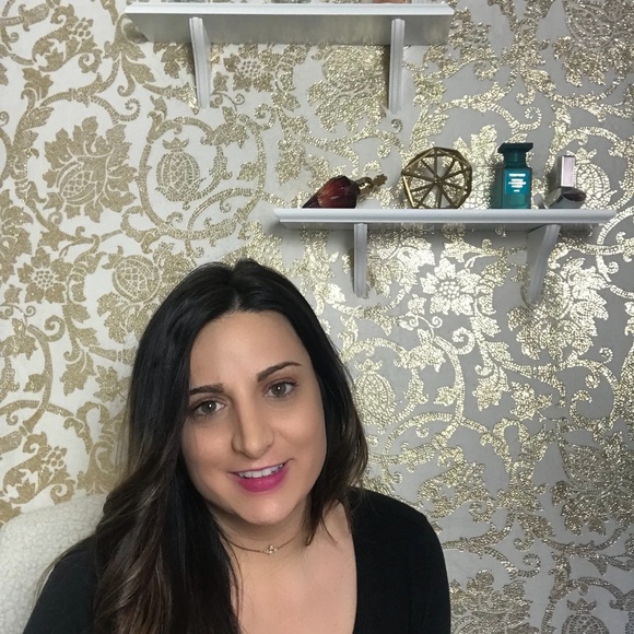 Meet your Posher, Katie - Picture 5 of 8